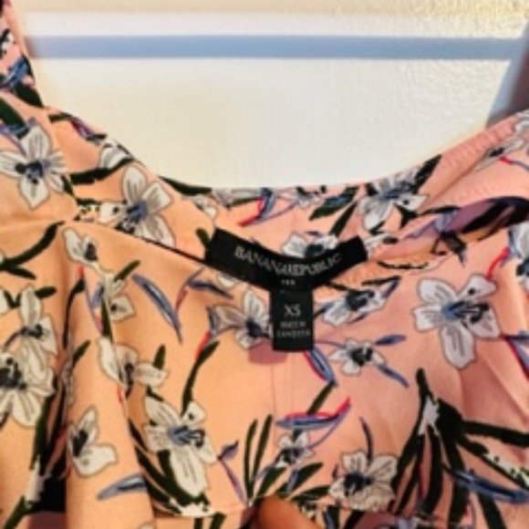 Banana Republic - Picture 2 of 3